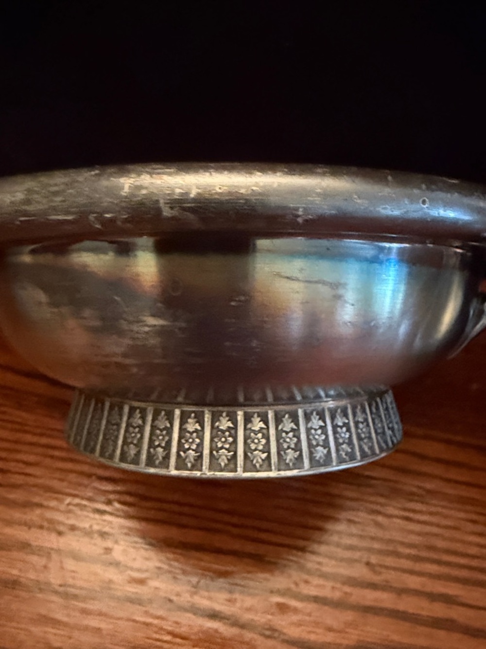 Victorian Meriden Company silverplate Butter Dish - Picture 8 of 11